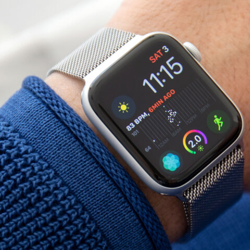 Les montres connectées vs les montres classiques : quel choix faire ?